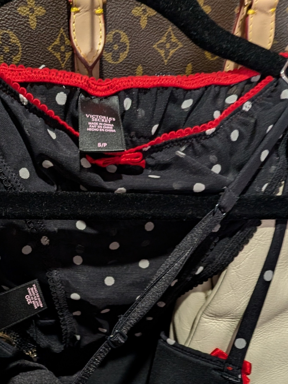 Victoria's Secret Black & White Polka Dot Strapless Bandeau - Picture 2 of 2